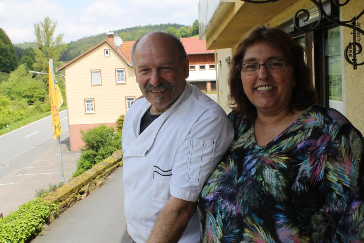 Hotel Gasthof Zur Krone Oberzent Eksteriør billede