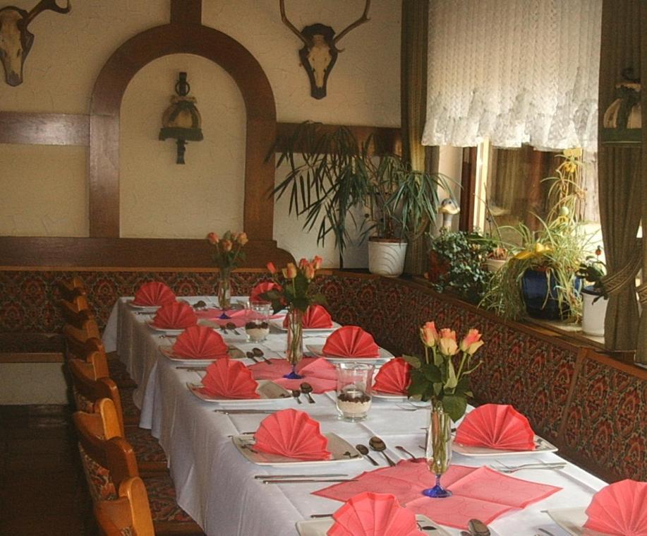 Hotel Gasthof Zur Krone Oberzent Eksteriør billede